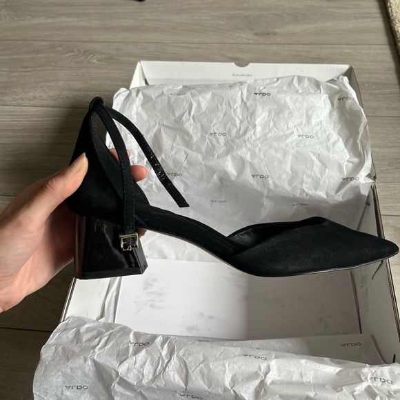 Timeless Pointy Toe Heels ✨ - Picture 5 of 7